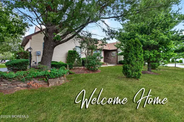 2 Ethan Allen Drive, Monroe, NJ 08831