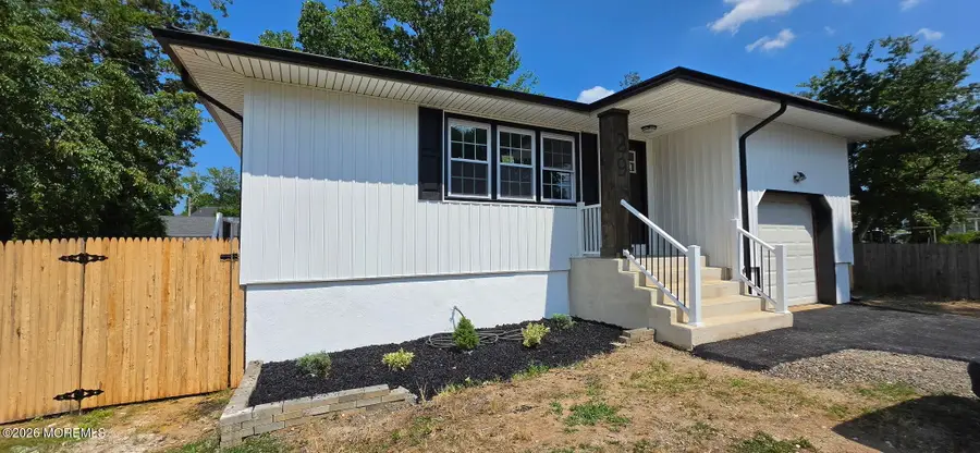29 Wayside Drive, Keyport, NJ 07735 - #2