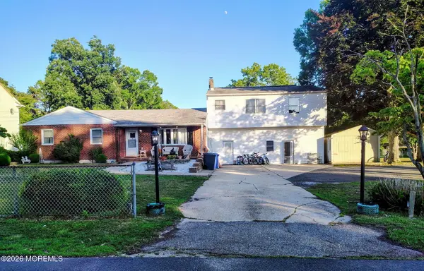 93 Outboard Avenue, Manahawkin, NJ 08050