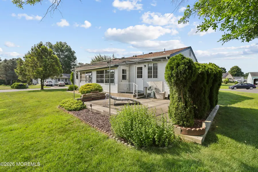 7 Foxboro Court, Whiting, NJ 08759 - #3