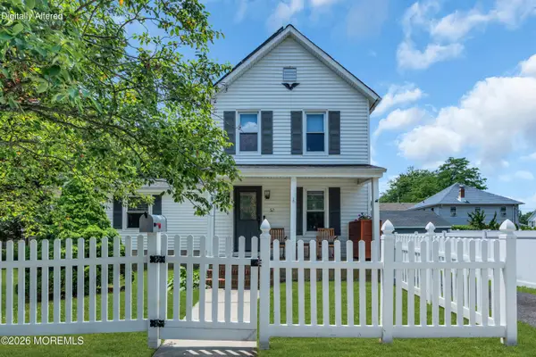 52 Bannard Street, Freehold, NJ 07728