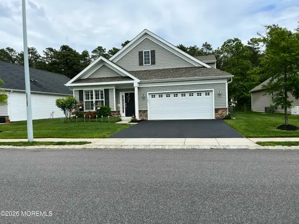 70 Woodside Lane, Whiting, NJ 08759