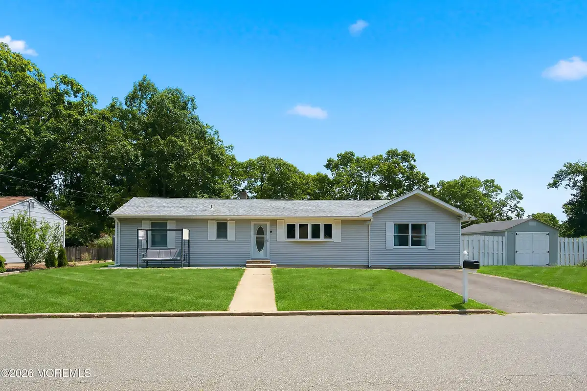 20 Western Drive, Howell, NJ 07731 - #1