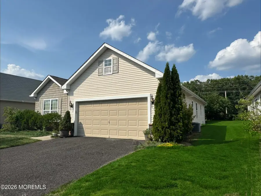 7 Eagle Ridge Circle, Lakewood, NJ 08701 - #2