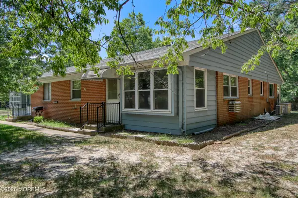 18 Valley Forge Drive #C, Whiting, NJ 08759