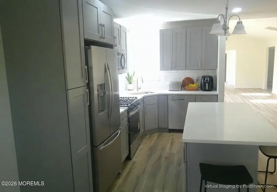 29 Peasley Drive, Marlboro, NJ 07746 - #3
