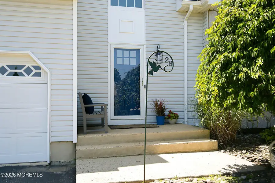 28 Silverbrooke Circle, Howell, NJ 07731 - #3