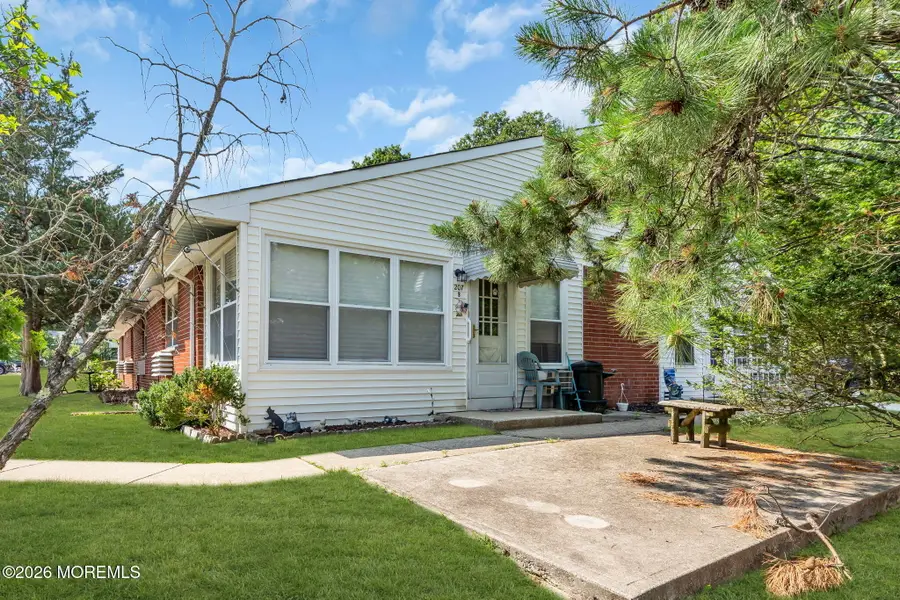 207B Laurel Place, Whiting, NJ 08759 - #3