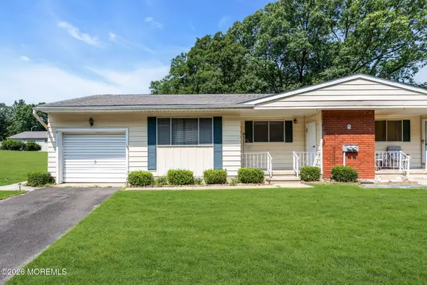 2 B Connecticut Drive #B, Whiting, NJ 08759