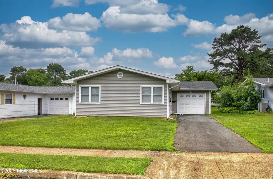 13 Clay Circle, Brick, NJ 08724 - #2