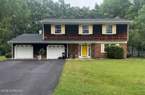 36 Old Bridge Drive, Howell, NJ 07731
