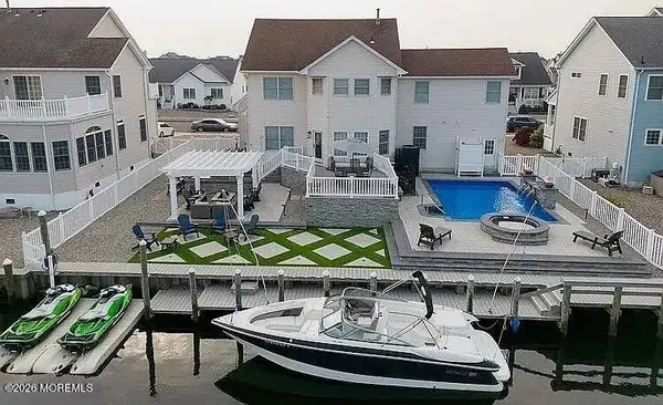 1318 Wickford Lane, Lanoka Harbor, NJ 08734