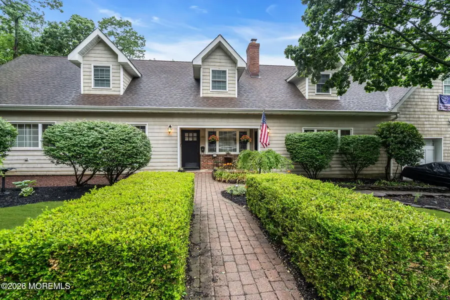266 Orchard Avenue, Belford, NJ 07718 - #2