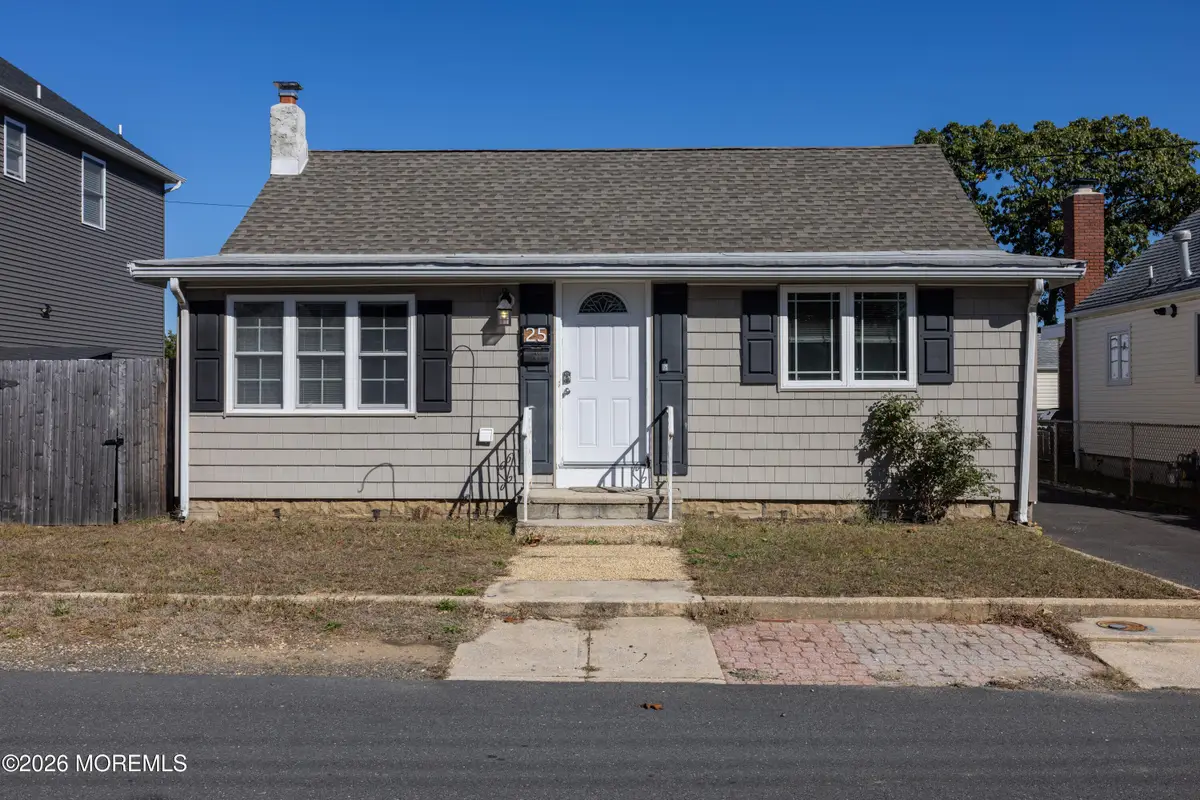 25 Hart Street, Hazlet, NJ 07734 - #1