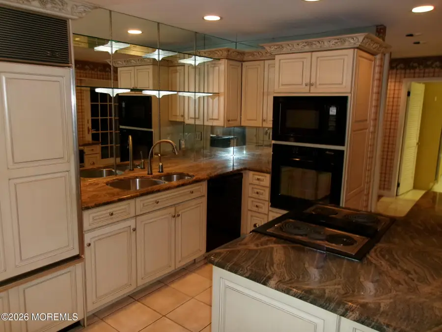 852 Glenwood Circle, Toms River, NJ 08753 - #2