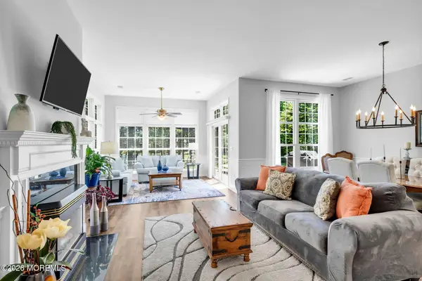 25 Silverspring Drive, Lakewood, NJ 08701