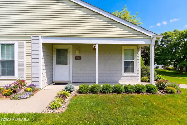 910A Liverpool Circle, Manchester, NJ 08759