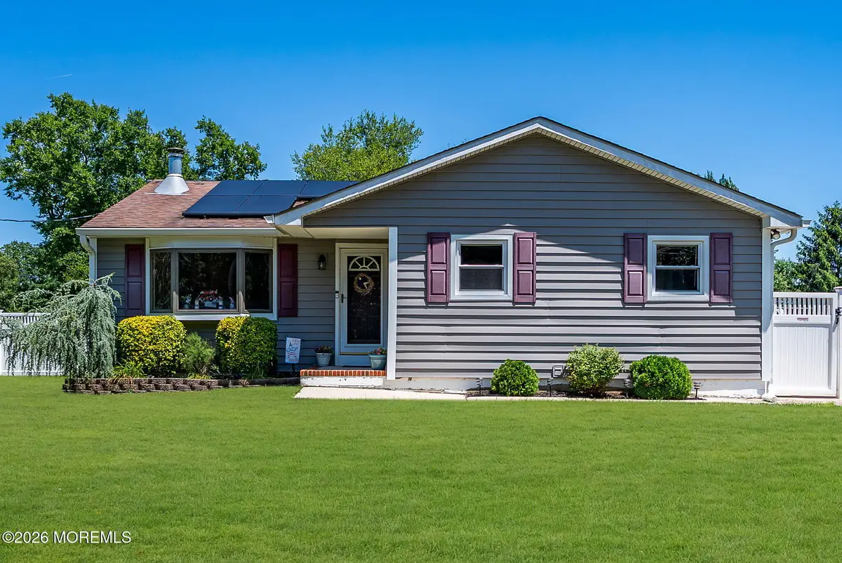 835 Vaughn Avenue, Toms River, NJ 08753 - #1