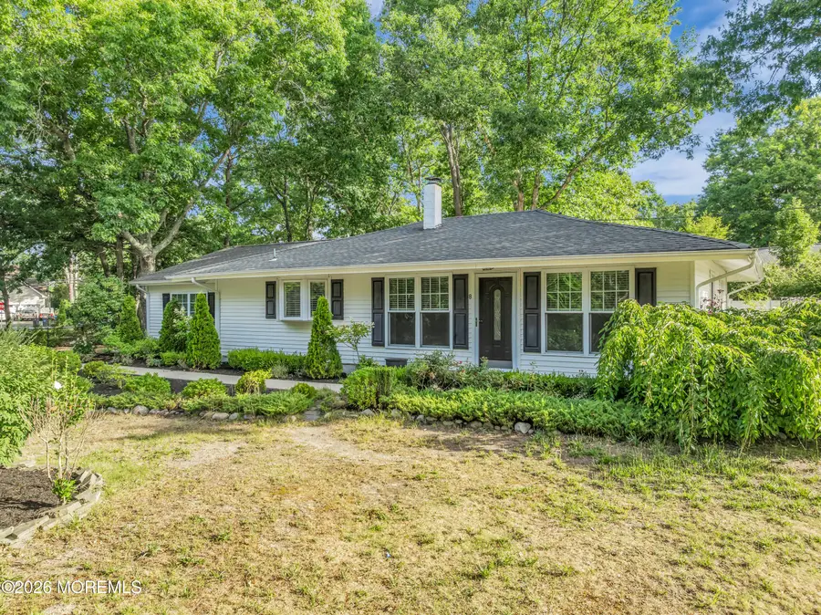 8 Anchor Avenue, Manahawkin, NJ 08050 - #2