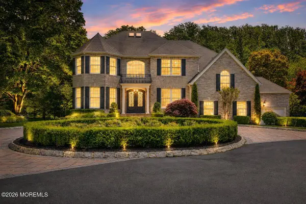 422 Everett Road, Holmdel, NJ 07733