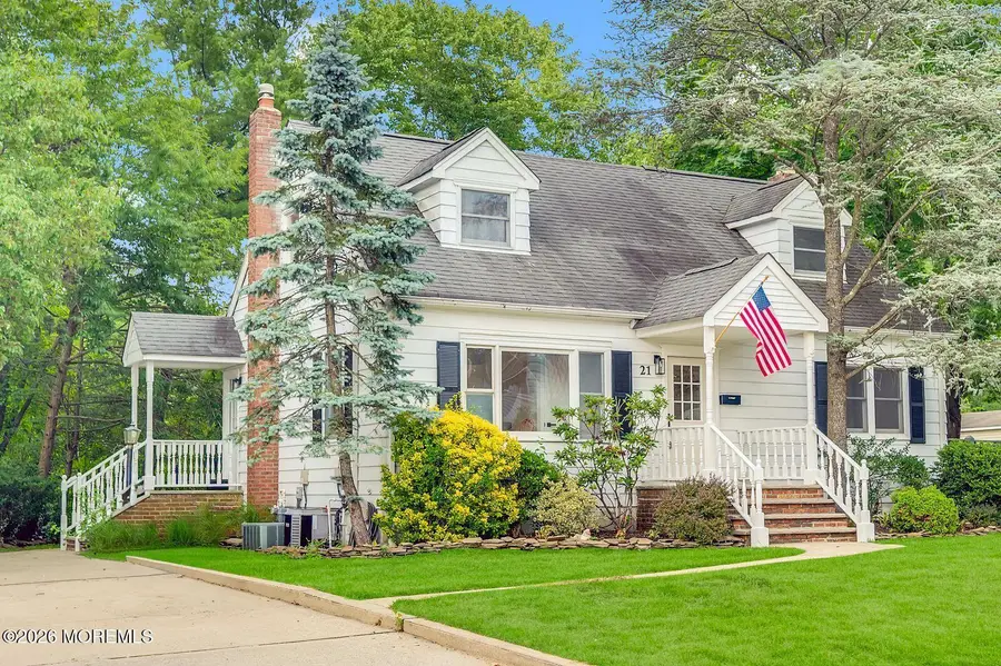 21 Park Avenue, Hazlet, NJ 07730 - #2