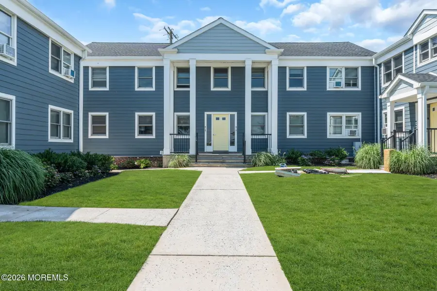 302 Deal Lake Drive #19, Asbury Park, NJ 07712 - #3
