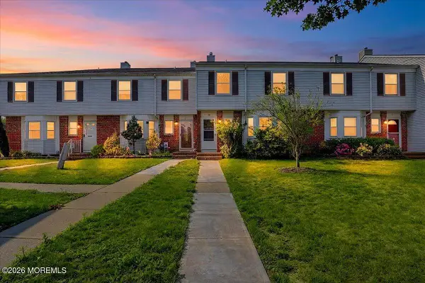 10 Begonia Court, Sayreville, NJ 08872