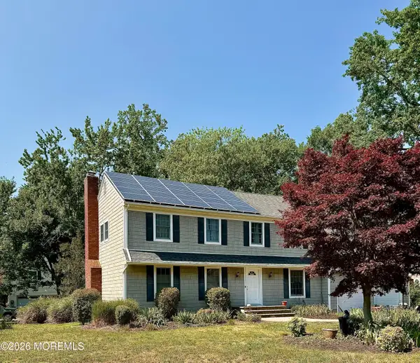 4 Oakwood Lane, Little Silver, NJ 07739