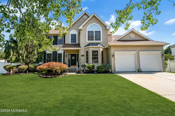 59 Brittany Drive, Bayville, NJ 08721