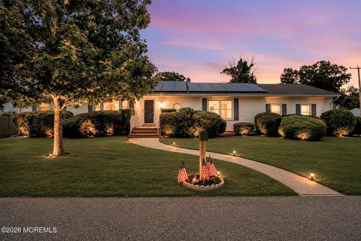 1108 Anchor Avenue, Beachwood, NJ 08722 - #1