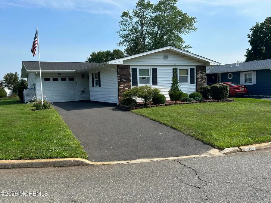 10 Robinson Road, Brick, NJ 08724 - #2