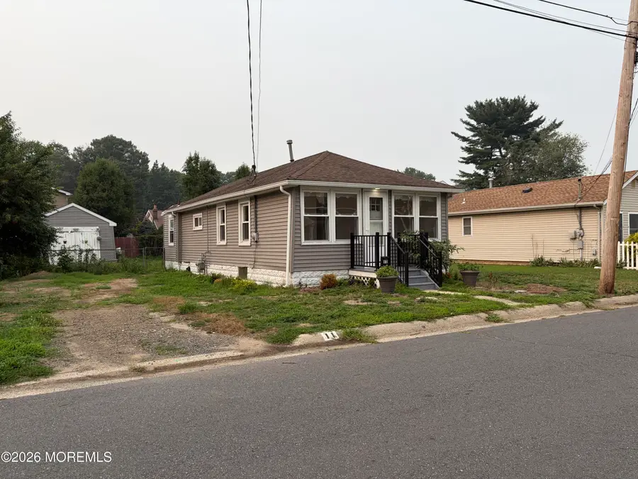 11 Cedar Avenue, North Middletown, NJ 07748 - #3