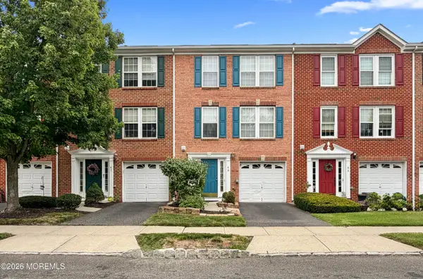 49 Abby Road, Farmingdale, NJ 07727