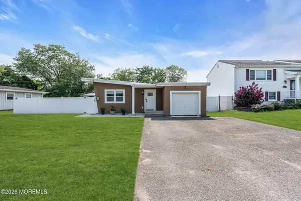 488 Amherst Drive, Brick, NJ 08723