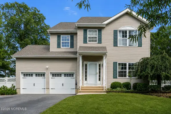1 Sherrybrooke Drive, Howell, NJ 07731