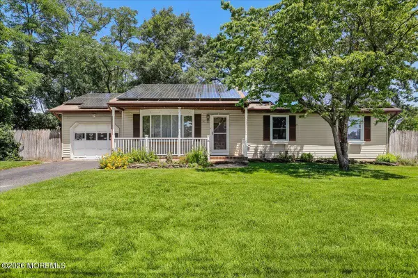 825 Madison Avenue, Toms River, NJ 08757