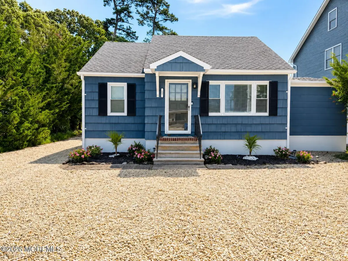 22 Woodhaven Road, Toms River, NJ 08753 - #1
