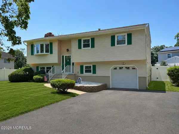932 Alden Drive, Toms River, NJ 08753