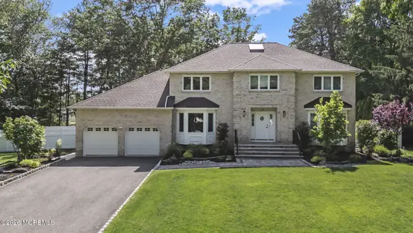 58 Jeanine Court, Manalapan, NJ 07726