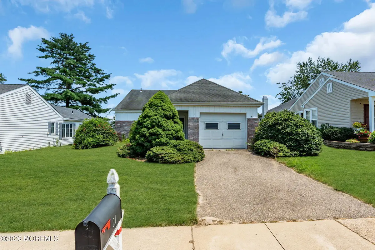 21 Woodstock Lane, Manchester, NJ 08759 - #1