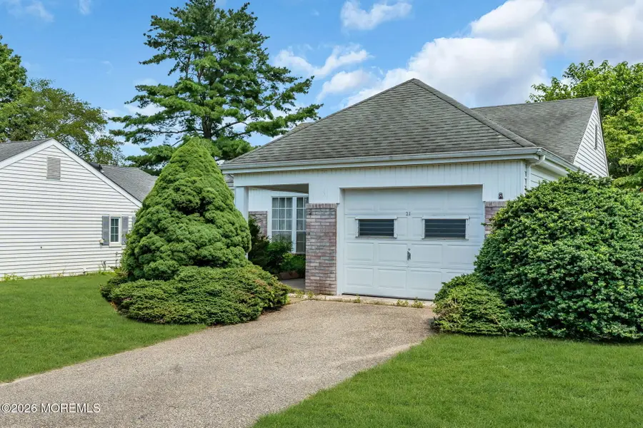 21 Woodstock Lane, Manchester, NJ 08759 - #3