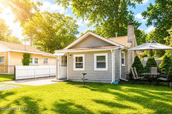 122 Garden Avenue, Browns Mills, NJ 08015