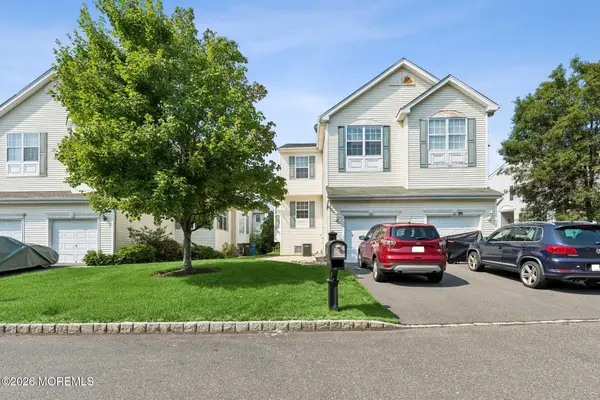 88 Austin Street #330, Tinton Falls, NJ 07712