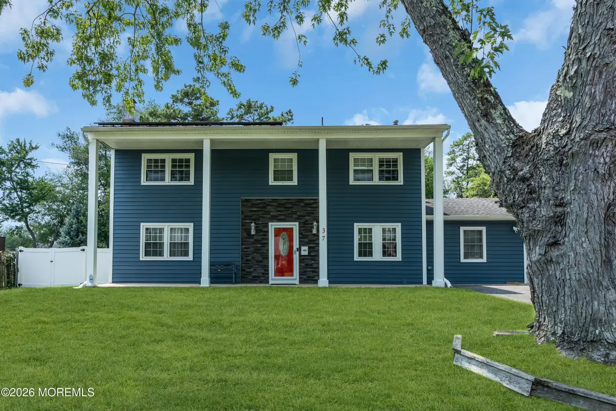 37 Old Bridge Drive, Howell, NJ 07731 - #1