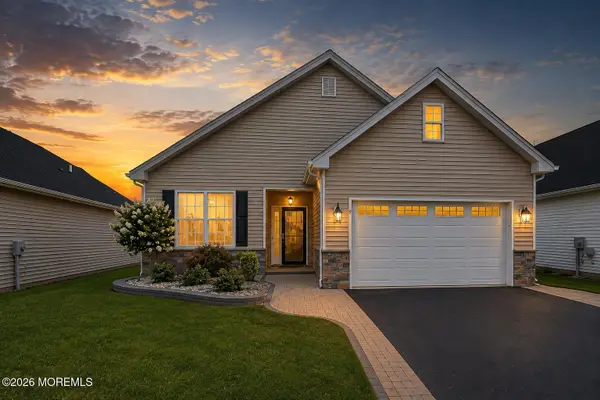 9 Emerald Road, New Egypt, NJ 08533