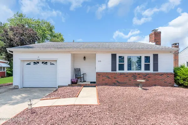 115 Langley Court, Toms River, NJ 08757