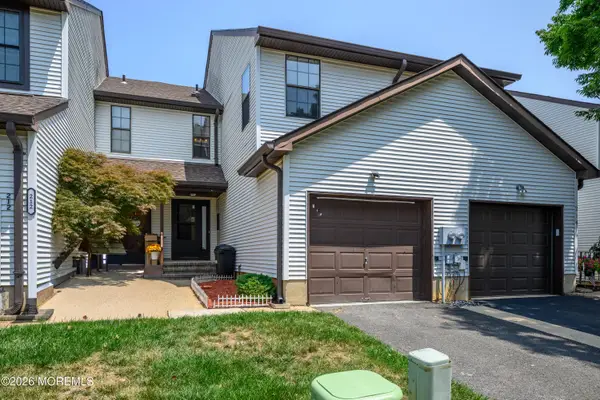 213 Longwood Drive #21-3, Englishtown, NJ 07726