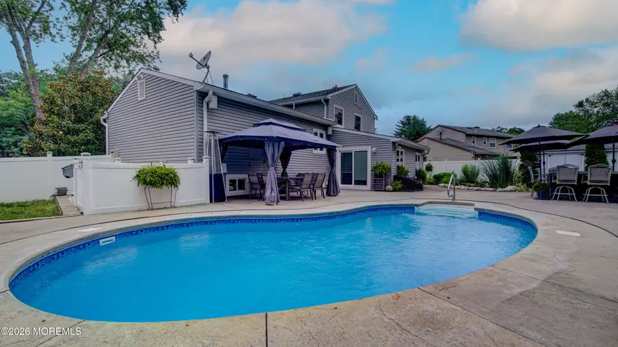 5 Bugle Court, Howell, NJ 07731 - #3