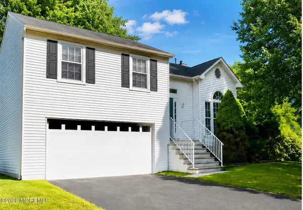 53 Sami Drive, Howell, NJ 07731
