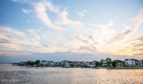 21 South Street, Sea Bright, NJ 07760 - #2